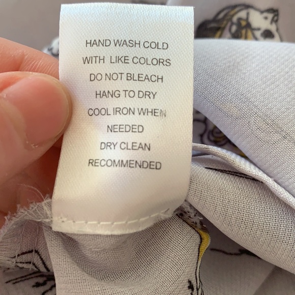 Horse Print Sheer Tunic-Like Top Medium - Picture 8 of 8